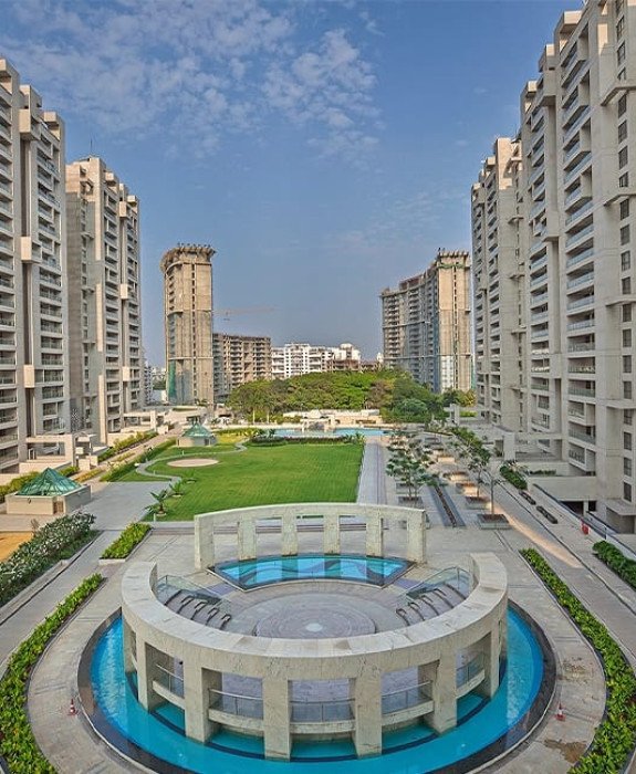 3.5BHK For Sale In One North